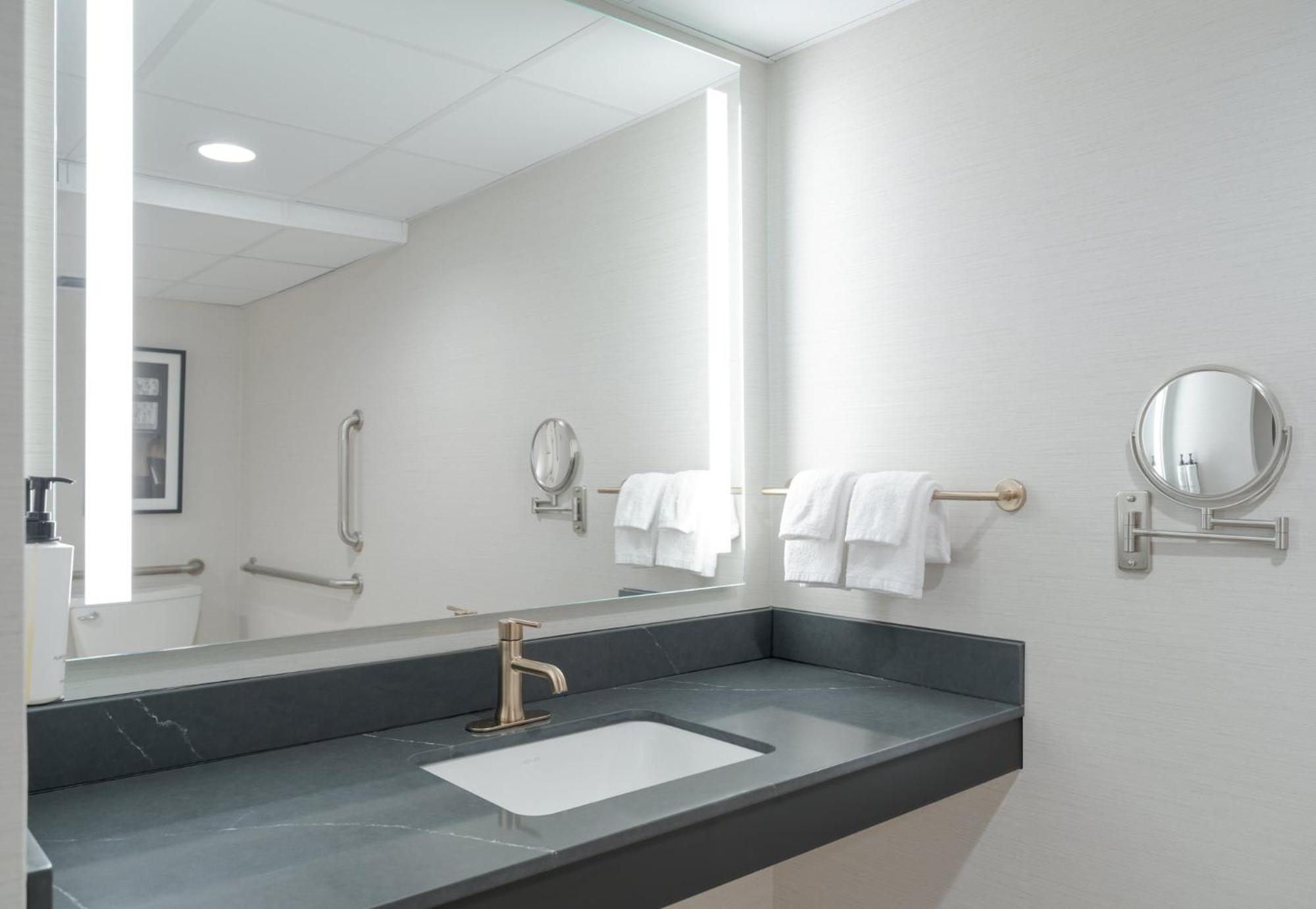 Crowne Plaza Indianapolis-dwtn-union Stn By Ihg