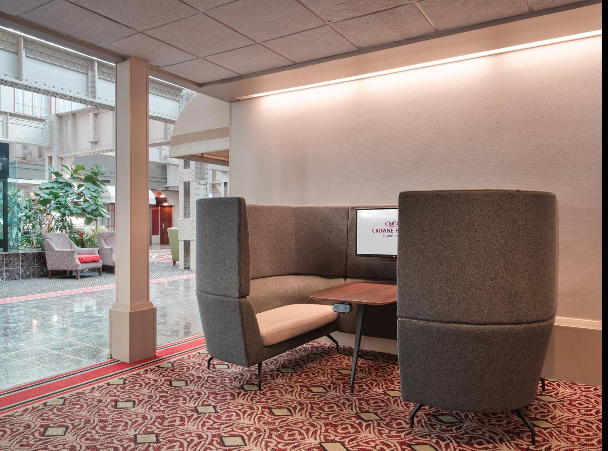 Crowne Plaza Indianapolis-dwtn-union Stn By Ihg Hotel 4*