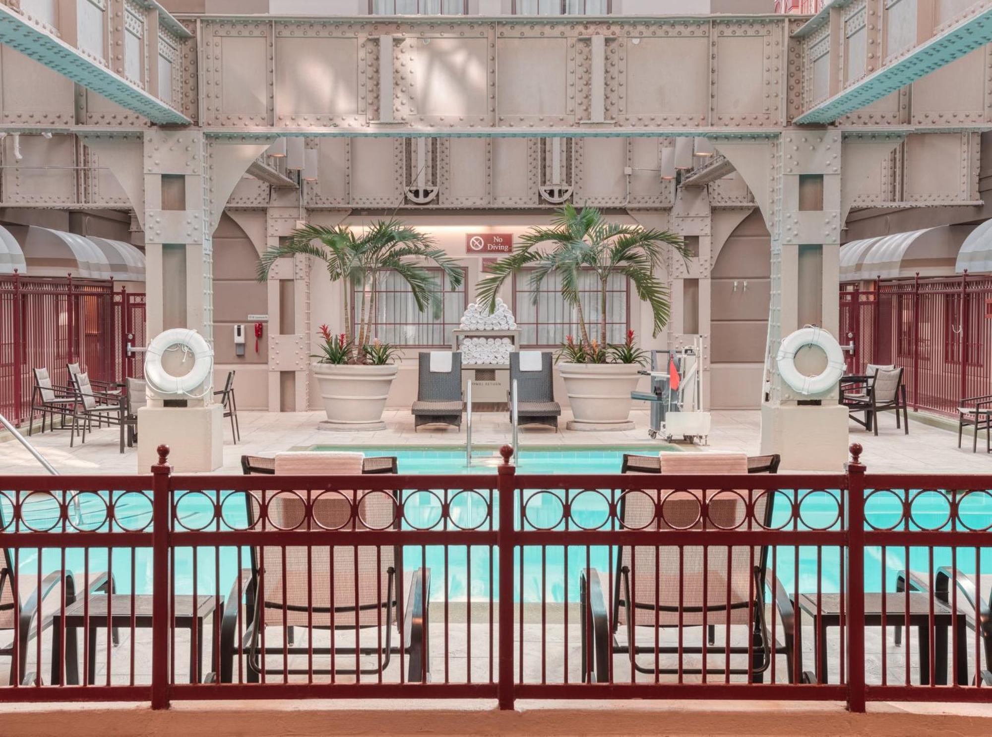 Crowne Plaza Indianapolis-dwtn-union Stn By Ihg Hotel Indianapolis